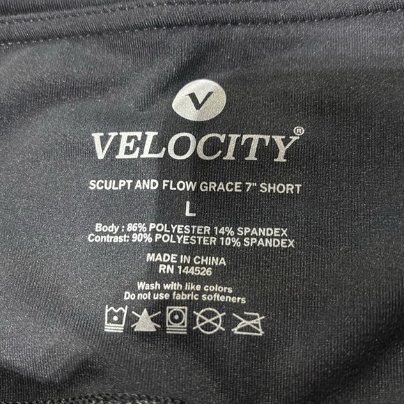 Velocity Grace Sculpt & Flow 7” bike short,high-rise,leg pockets,stretch,comfy - Picture 6 of 6